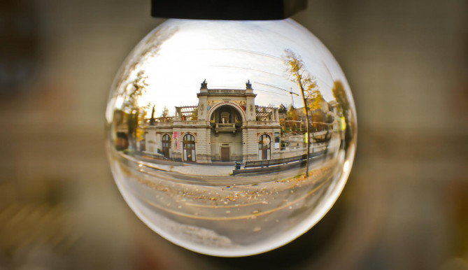 Május 30-án lesz az EP-listavezetők vitája, az M1 közvetíti 