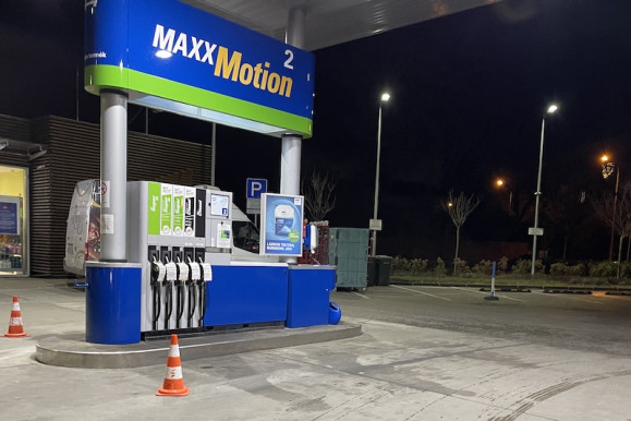 Most fizeti ki a kormány a kis benzinkutak nyári támogatását