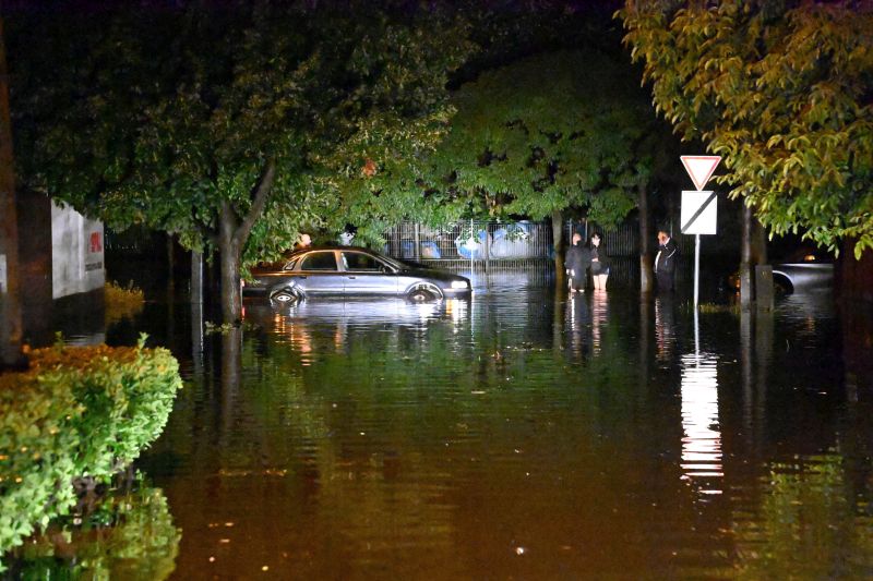 Vihar - A fővárosi katasztrófavédelem több mint ezer bejele