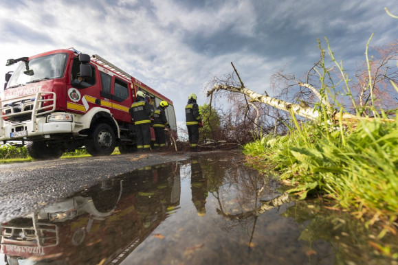 Megszűnt a biztosítás az egész rendvédelmi ágazatban