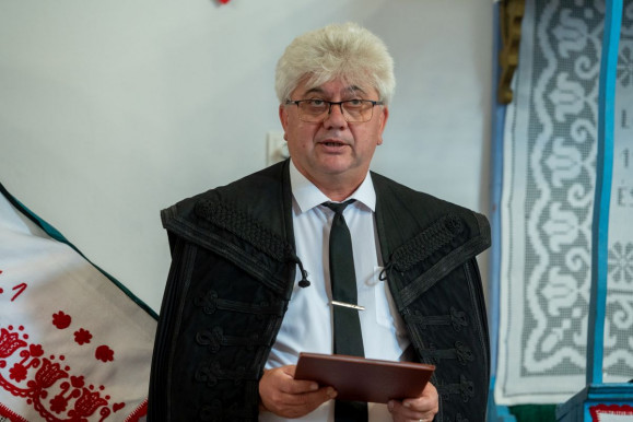 Lemondásra szólította fel püspöke a kalotaszegi református esperest, akinek herélés és nyúzás jutott eszébe az olimpiai megnyitóról