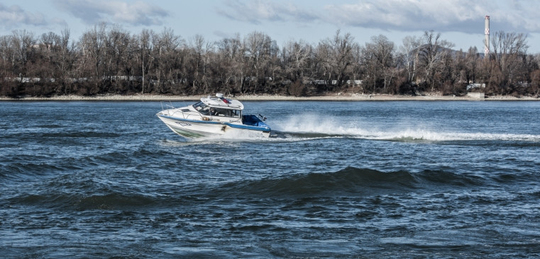 Árvíz: fosztogatóktól félnek Baján