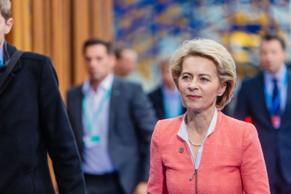 Von der Leyen: Okolták valaha a magyarokat az '56-os szovjet megszállásért?