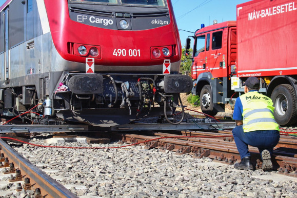 Az előzetes vizsgálat szerint nincs köze a felújításhoz a vonatkisiklásnak