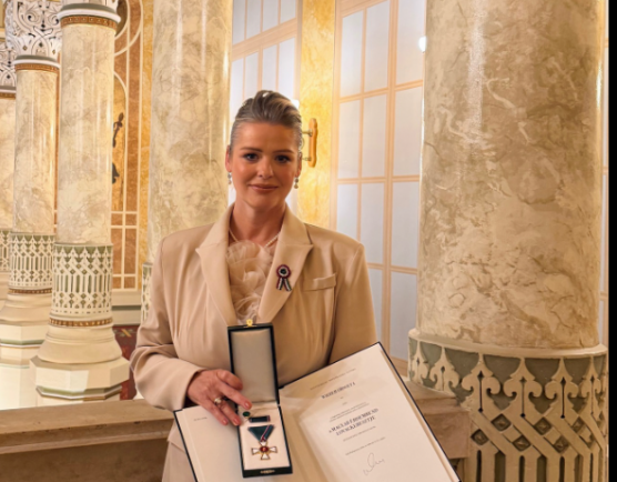 Lovagkeresztet kapott Rákay Philip 