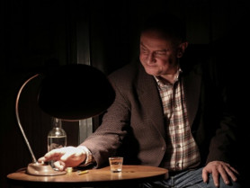 „Nem véletlenül félnek a színháztól”